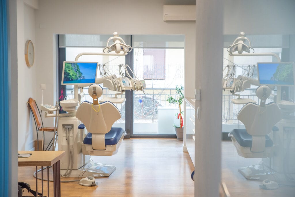 Reception and waiting area of the dental clinic in Ioannina